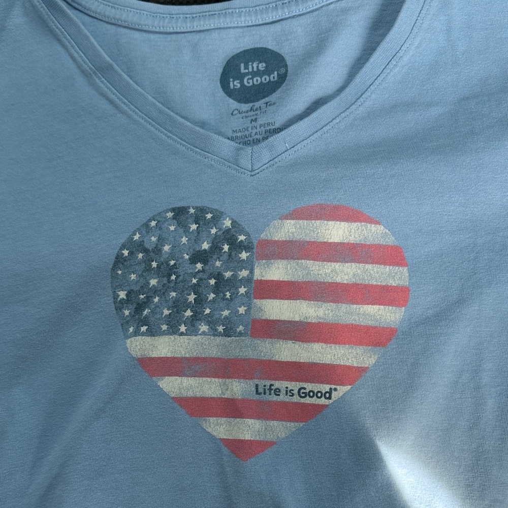 Life Is Good Kids Light Blue Tee with American Flag Heart Graphic M